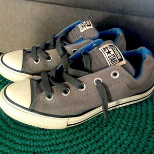 Size 4 boys/girls just tired on converse